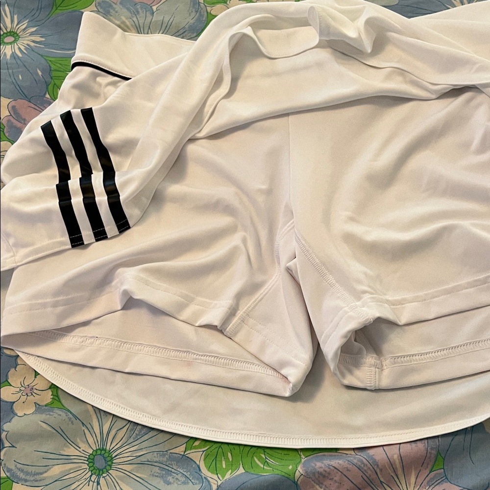Adidas White Skirt Climalite with shorts - Picture 3 of 5